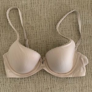 Victoria’s Secret Body by VS bra